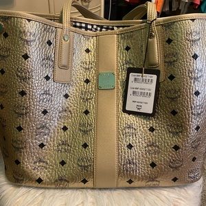 MCM Reversible Liz Tote in Visetos